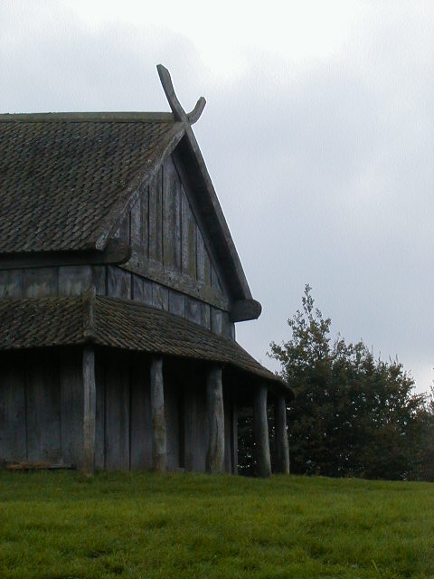 oct 18 viking longhouse 3.JPG, 10/18/2001, 59 kB