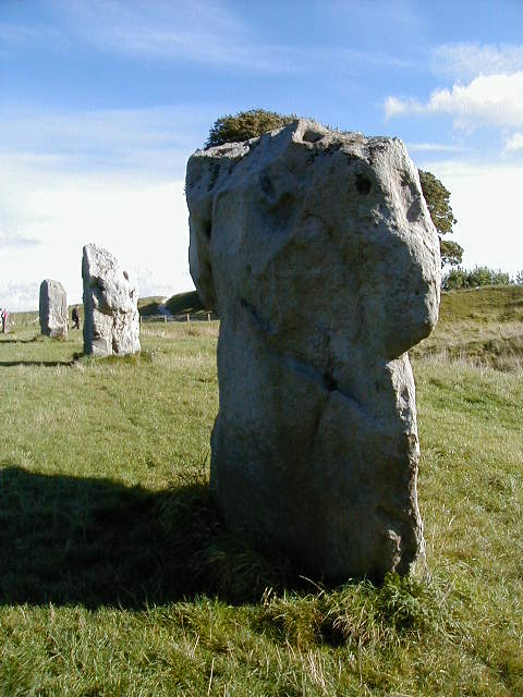 29sept avebury standing stones 10.JPG, 61614 bytes, 9/29/2001