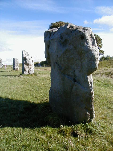 29sept avebury standing stones 8.JPG, 63139 bytes, 9/29/2001