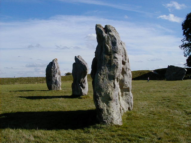 29sept avebury standing stones.JPG, 61189 bytes, 9/29/2001