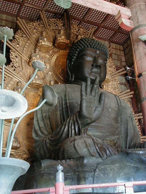nara - big buddha 2.JPG, 1/3/2005, 79 kB