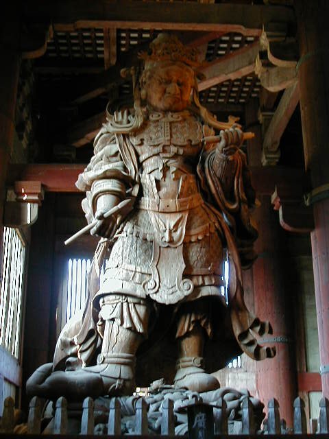 nara - big wood statue.JPG, 1/3/2005, 66 kB