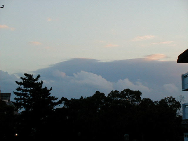 nara - clouds.JPG, 1/3/2005, 49 kB