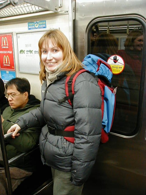 kr - mackie's new backpack.JPG, 1/3/2005, 63 kB