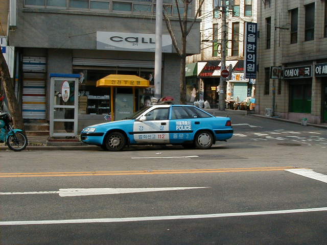 kr police car.JPG, 1/3/2005, 59 kB