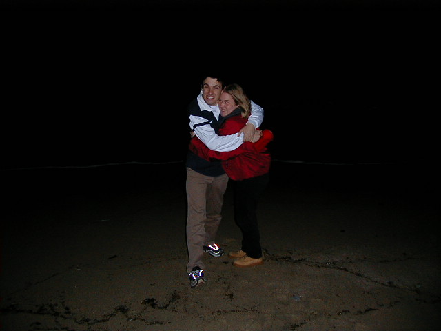 mike and kim at karatsu beach.JPG, 1/3/2005, 41 kB