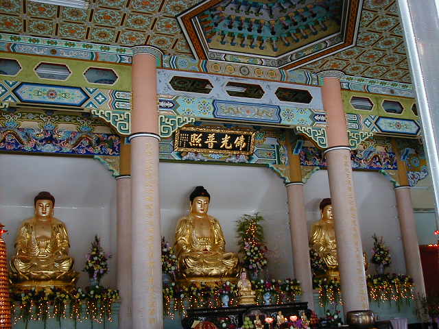 tg - temple inside.JPG, 1/3/2005, 62 kB