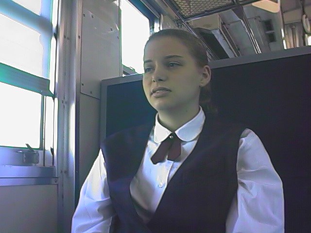 lindsay looking strange on the train.jpg, 50009 bytes, 10/15/1999