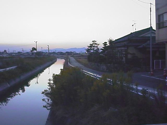 the view in the evening - Saga City.jpg, 33872 bytes, 10/25/1999