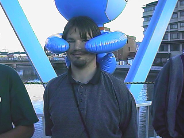 would you trust this man to teach your kids.jpg, 55428 bytes, 10/25/1999