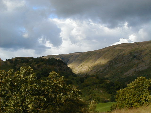 16sept lakes 10.JPG, 60370 bytes, 9/16/2001