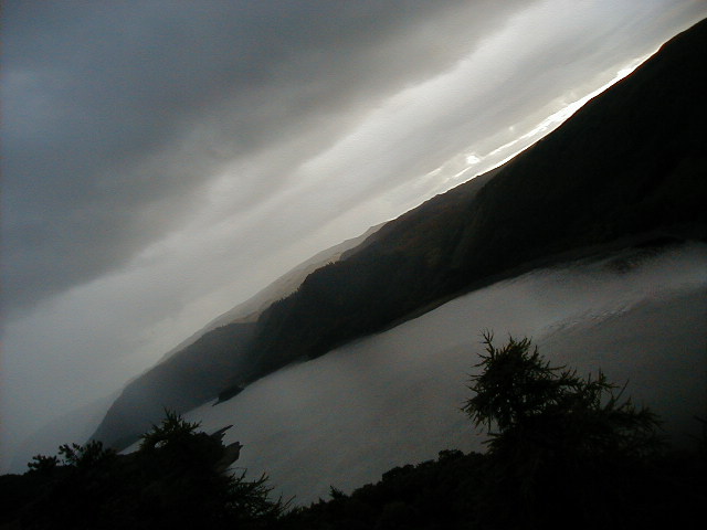 16sept lakes 5.JPG, 53250 bytes, 9/16/2001