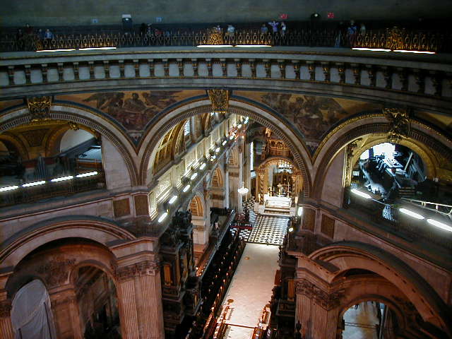 19sept stpauls lookdown 2.JPG, 63356 bytes, 9/19/2001