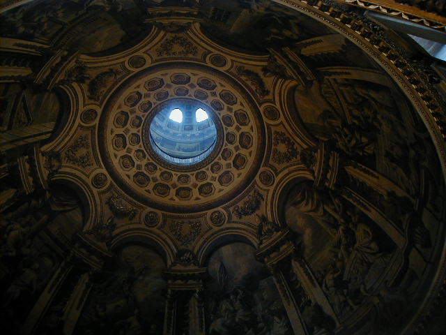 19sept stpauls.JPG, 59851 bytes, 9/19/2001