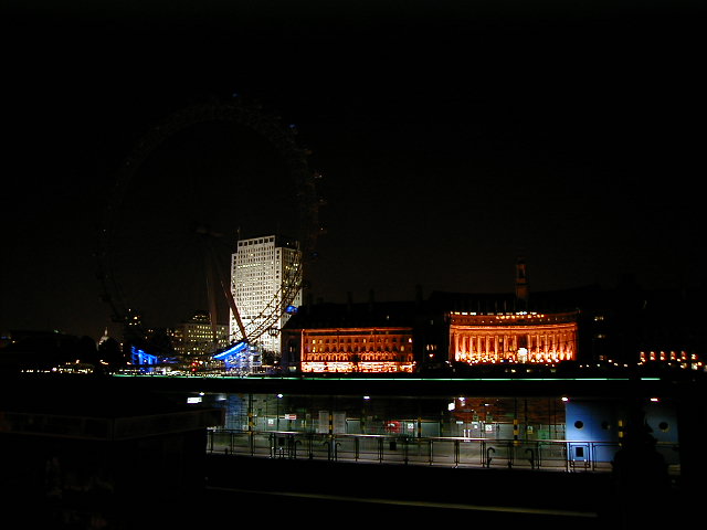 25sept eye by night.JPG, 47343 bytes, 9/25/2001