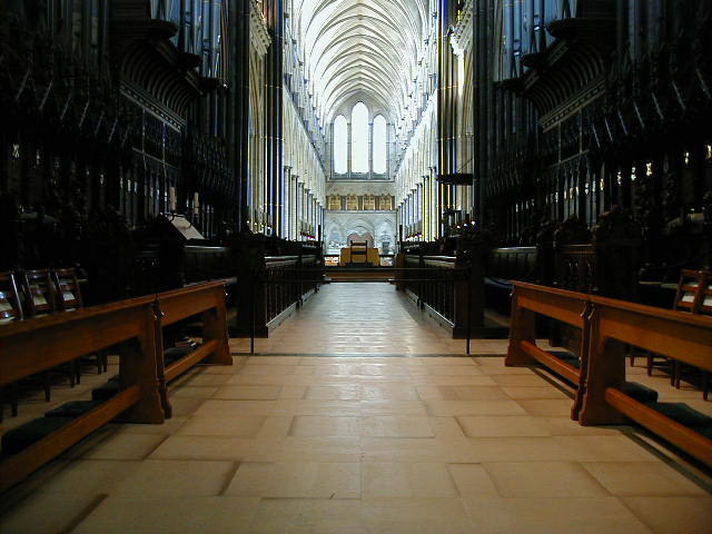 28sept salisbury cathedral 10.JPG, 59486 bytes, 9/28/2001