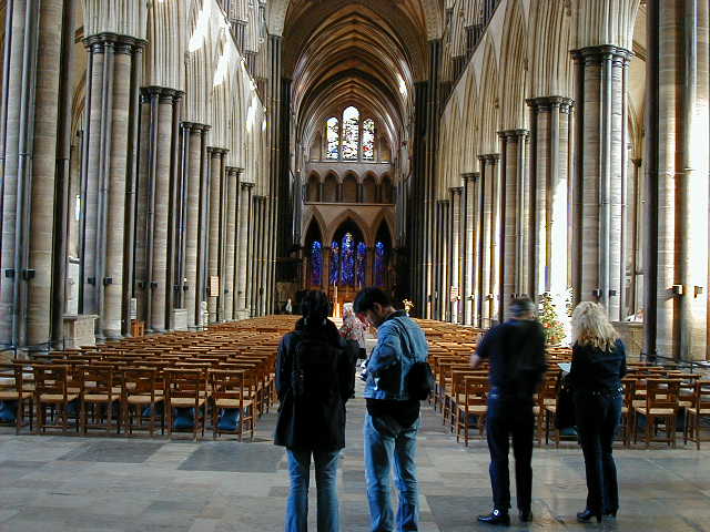 28sept salisbury cathedral 3.JPG, 64027 bytes, 9/28/2001
