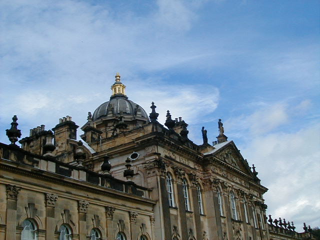 5sept howard facade.JPG, 58909 bytes, 9/5/2001