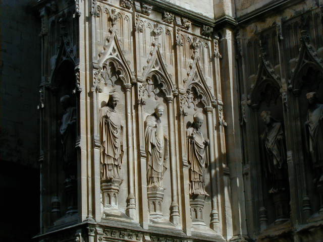 8oct canterbury detail 2.JPG, 58694 bytes, 10/8/2001