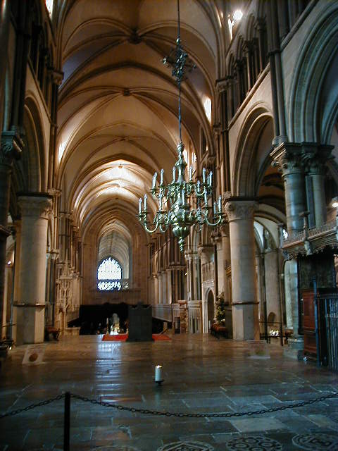 8oct canterbury interior 3.JPG, 61397 bytes, 10/8/2001