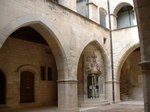 palaceint.jpg