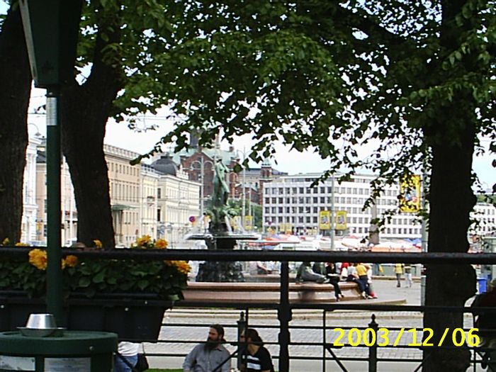 tn_S2010005.JPG, 7/30/2004, 109 kB