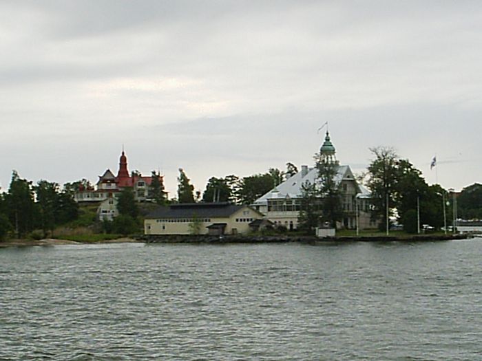 tn_S2010067.JPG, 7/30/2004, 59 kB