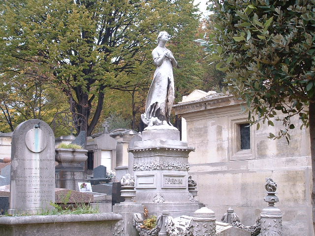 grave28.jpg, 10/27/2003, 128 kB