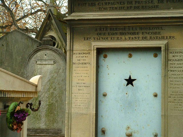 grave37.jpg, 11/17/2003, 105 kB