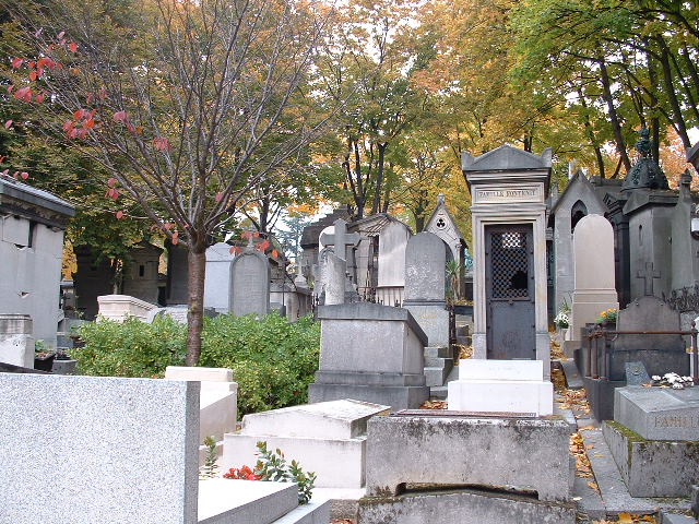 grave42.jpg, 10/27/2003, 132 kB