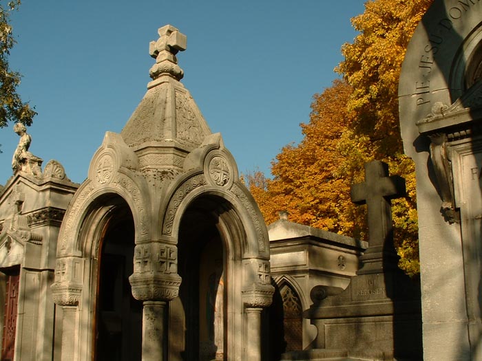 grave68.jpg, 11/17/2003, 98 kB