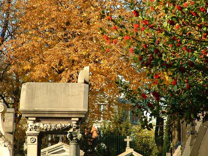grave72.jpg, 11/17/2003, 115 kB
