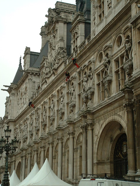 hoteldeville (1).JPG, 11/27/2003, 126 kB
