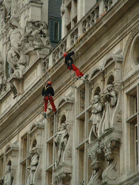 hoteldeville (2).JPG, 11/27/2003, 123 kB