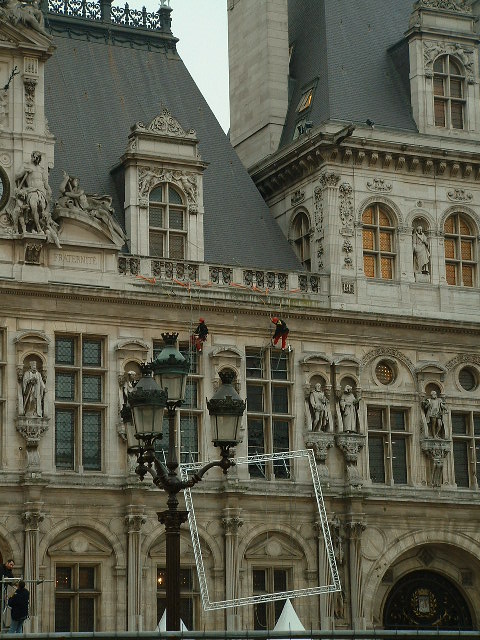 hoteldeville.jpg, 11/27/2003, 124 kB