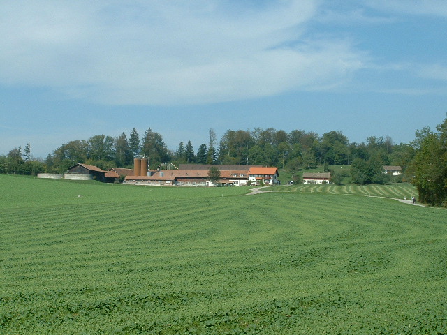 hikefarm.jpg, 9/30/2003, 124 kB
