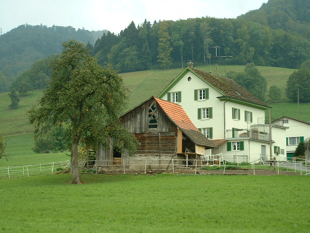 wildparkhouse.jpg, 9/29/2003, 123 kB