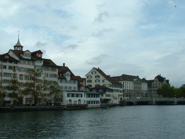 zurichcity1.jpg, 9/28/2003, 124 kB