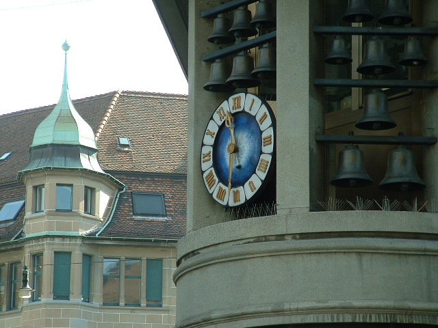 zurichclock2.jpg, 9/28/2003, 122 kB