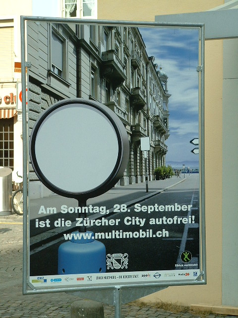 zurichfreeday.jpg, 9/28/2003, 119 kB