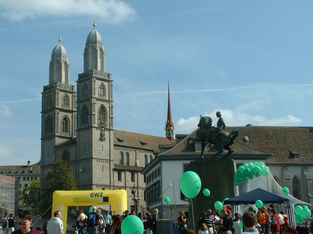 zurichminster.jpg, 9/28/2003, 122 kB