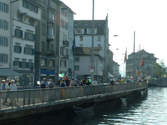 zurichstreet2.jpg, 9/28/2003, 332 kB