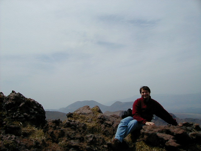 me in the hills.JPG, 57010 bytes, 1998/01/01