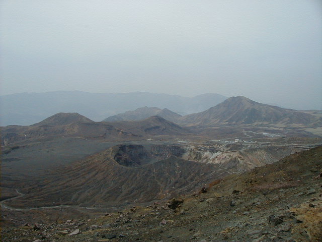 volcano and skyline.JPG, 61219 bytes, 1998/01/01