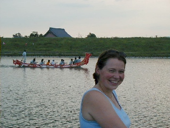 Rachelanddragonboat_small.jpg, 47625 bytes, 8/25/2000