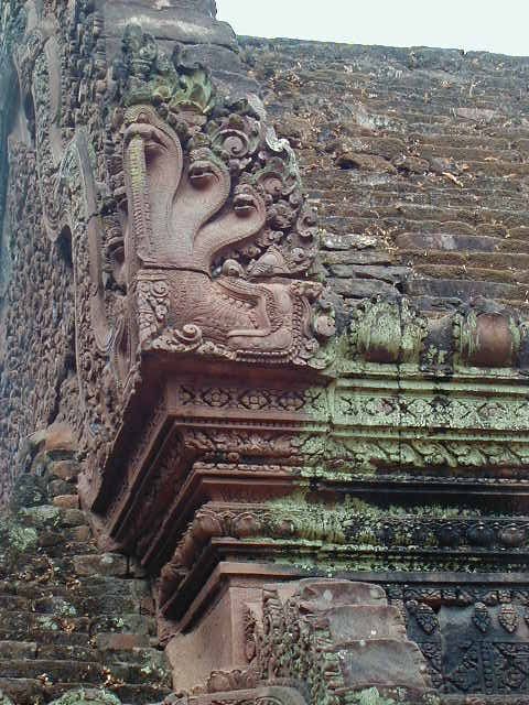 banteaysrei14.jpg, 85839 bytes, 1/15/2001