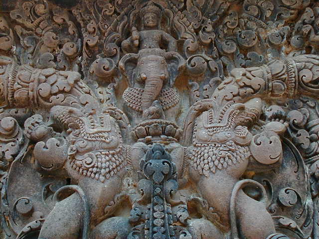 banteaysrei8.jpg, 64396 bytes, 1/6/2001