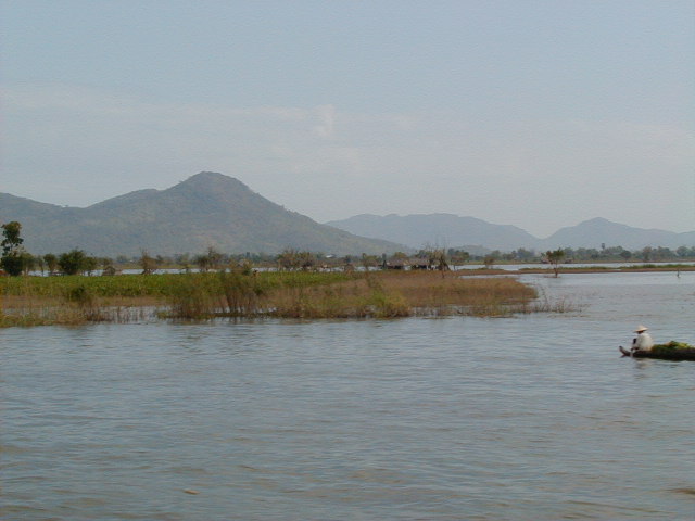 bth.jpg, 56116 bytes, 1/4/2001