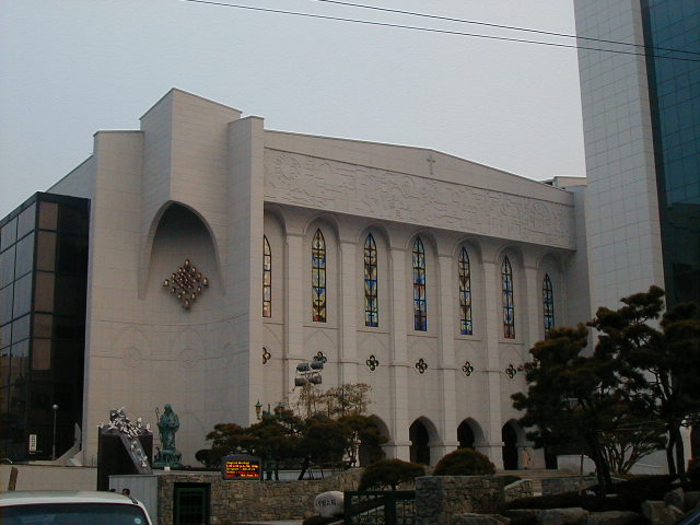 kr - big church.JPG, 1/3/2005, 59 kB