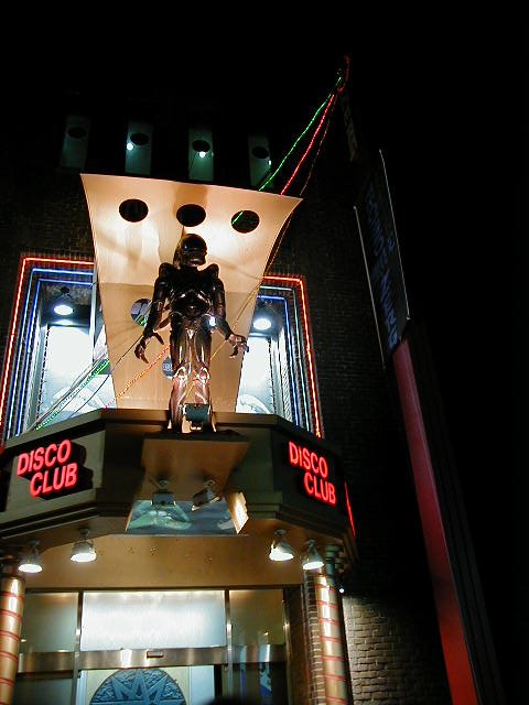 kr alien disco front.JPG, 1/3/2005, 55 kB